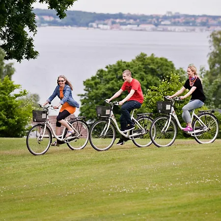 Konventum Conference Center 3*