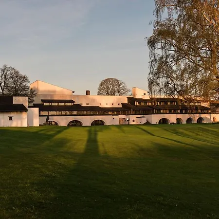 Konventum Conference Center 3*