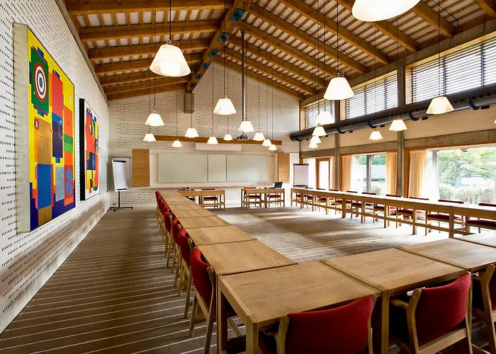 Ξενοδοχείο Konventum Conference Center 3*